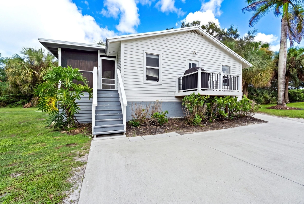 9207 Se Karin Street - Photo 2