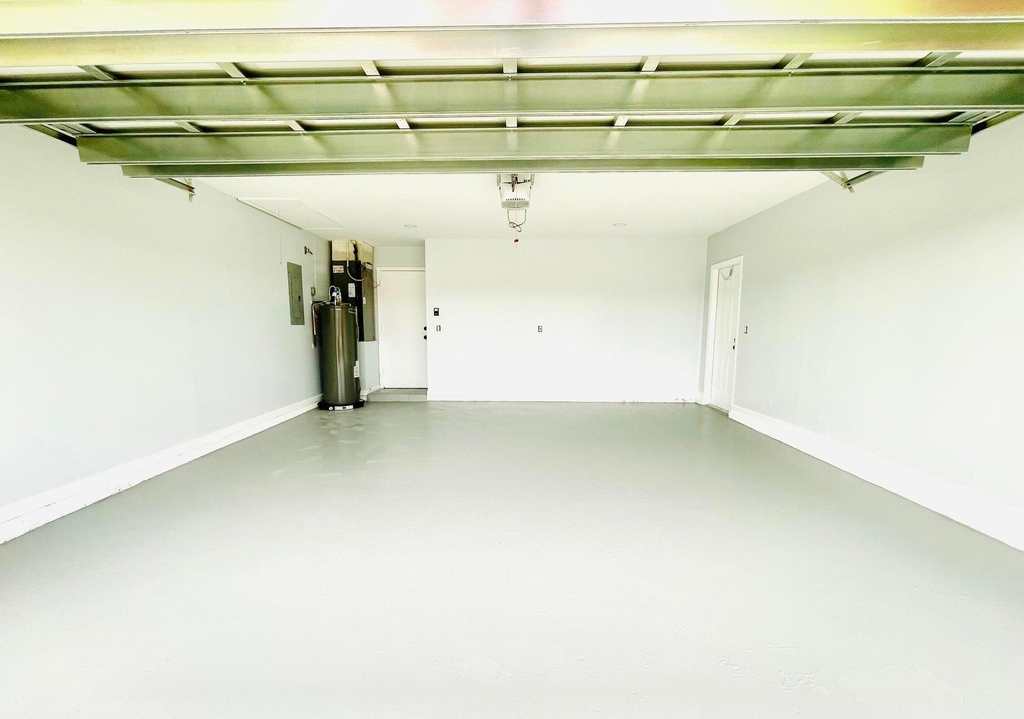 142 La Mancha Avenue - Photo 8