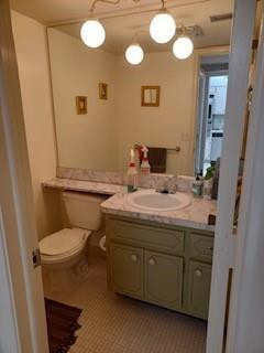 303 N Riverside Drive - Photo 12