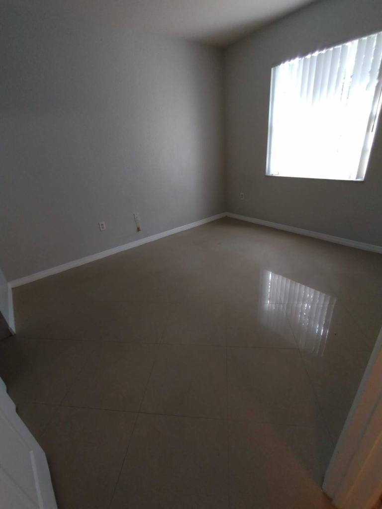 2307 Belmont Lane - Photo 3