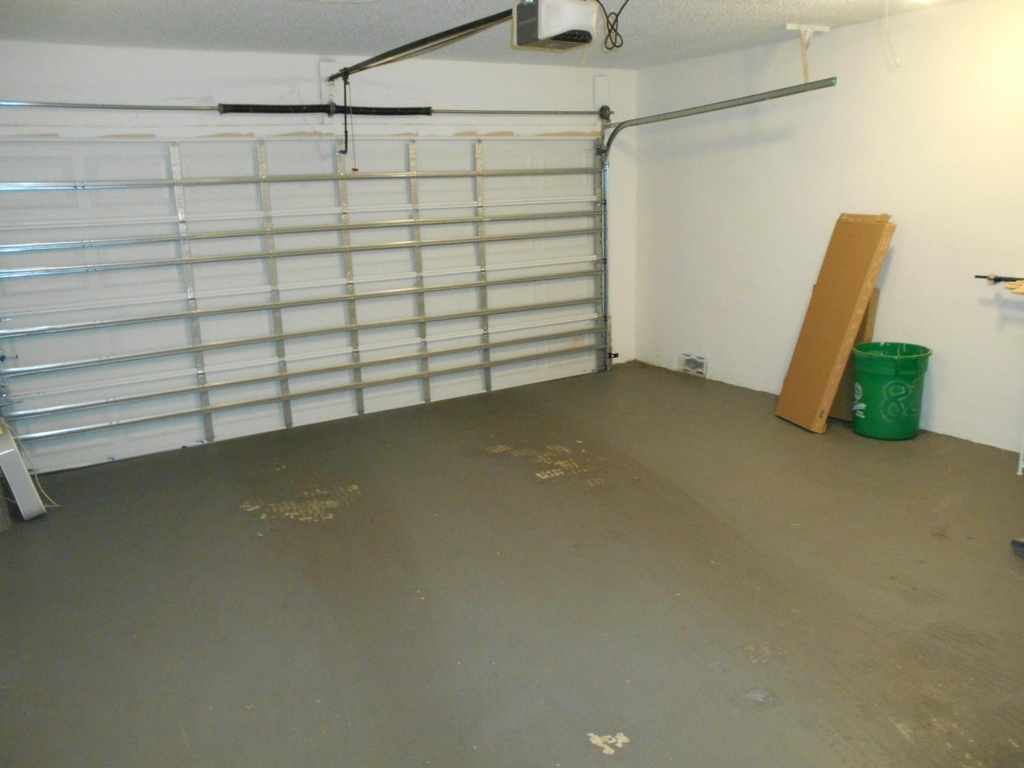 827 Nw 87th Avenue - Photo 12
