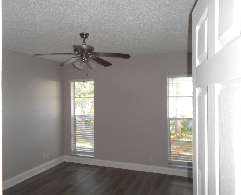 827 Nw 87th Avenue - Photo 27