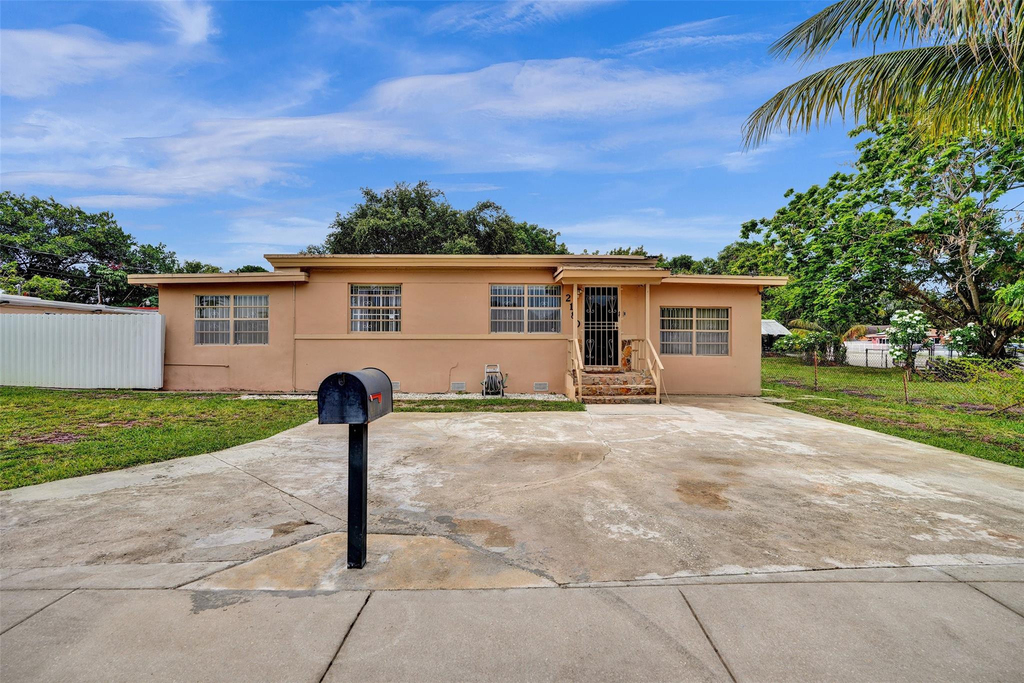 2180 Nw 105th Terrace - Photo 0