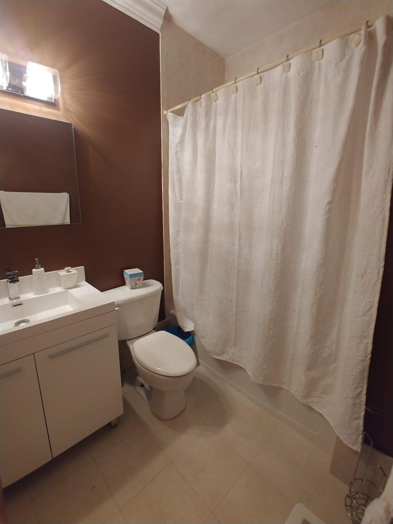 7373 Nw 174th Terrace - Photo 8