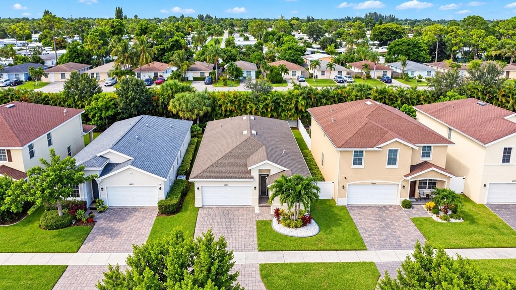 4065 Tomoka Drive - Photo 1