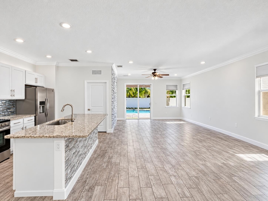 4065 Tomoka Drive - Photo 3