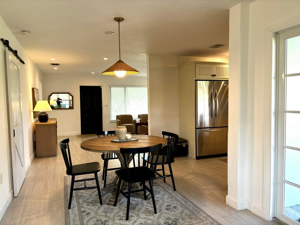 1421 Ne 41st Street - Photo 6