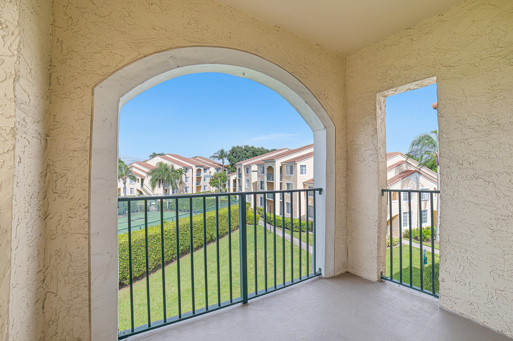 1743 Village Boulevard - Photo 8