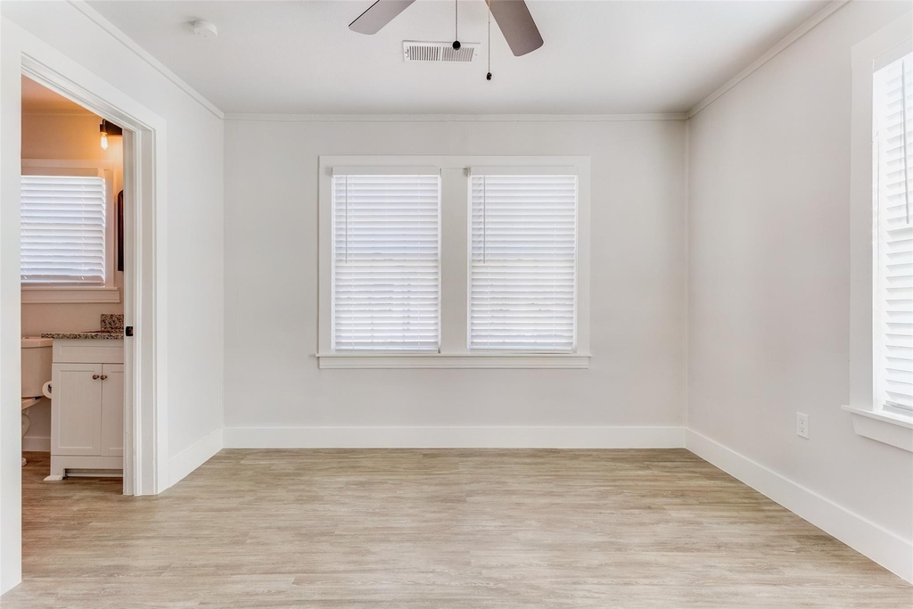 1109 W Avenue A - Photo 3