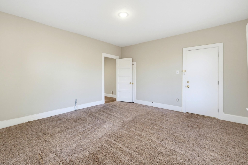 733 Cherry Street - Photo 4