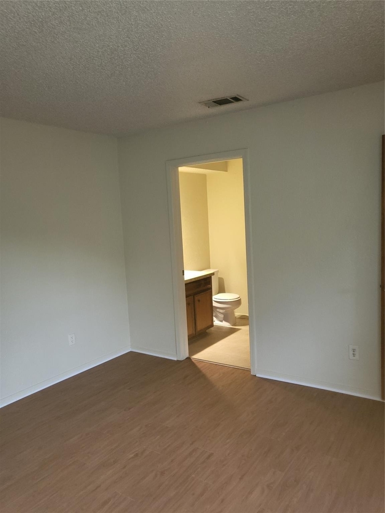 2732 Parkchester Drive - Photo 7
