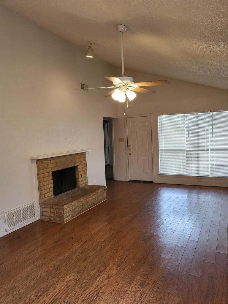 2718 Saint George Place - Photo 2