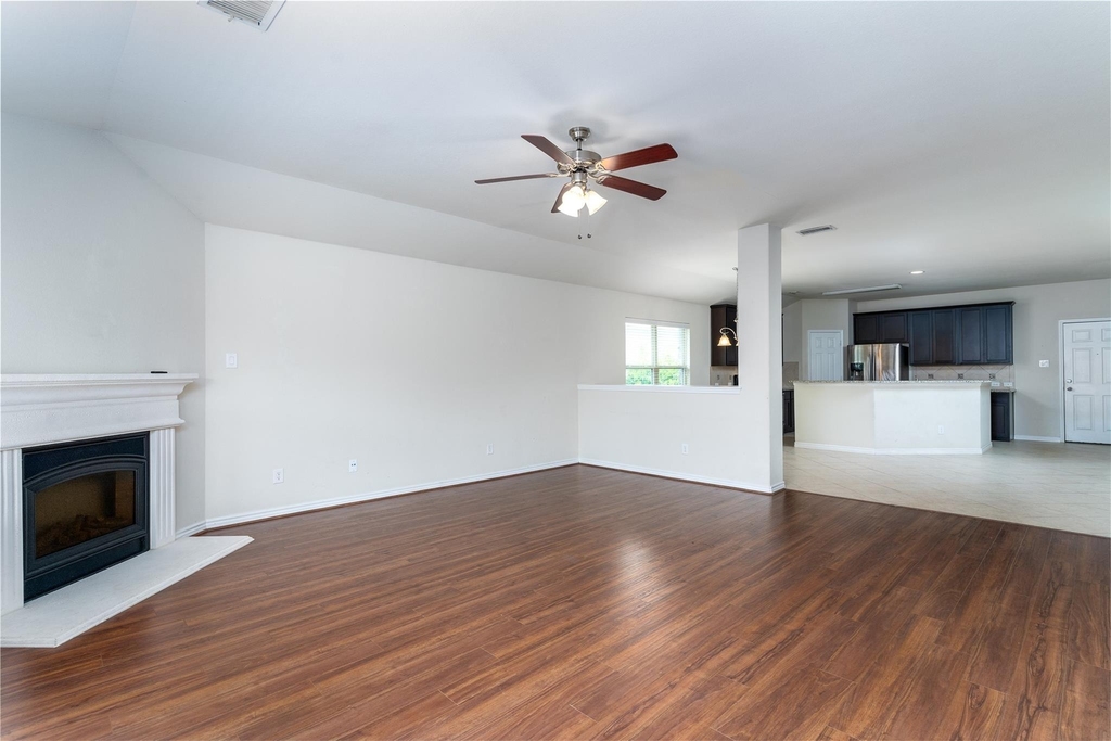 1404 Villa Paloma Boulevard - Photo 14