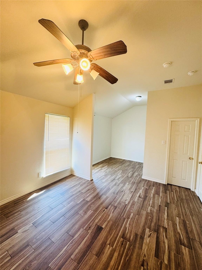 1545 Avonlea Drive - Photo 9