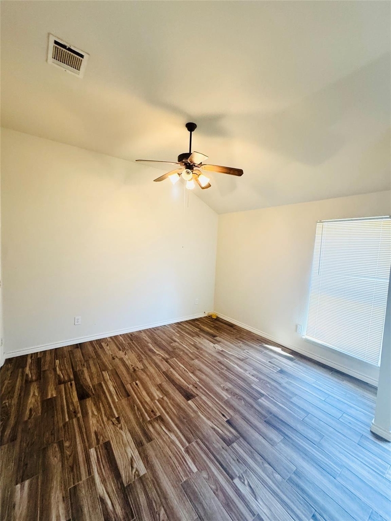 1545 Avonlea Drive - Photo 11