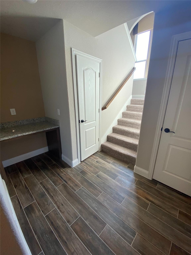 313 Richard Street - Photo 9