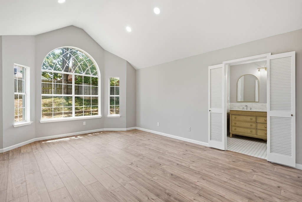 902 Santa Cruz - Photo 16