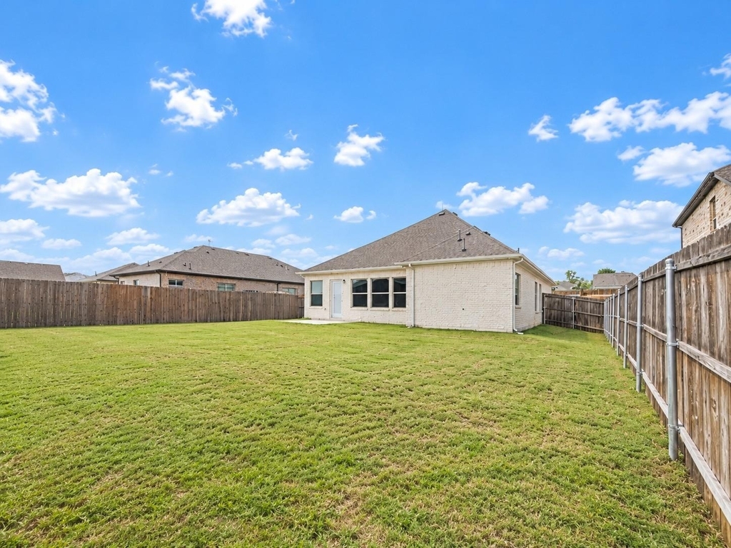 205 Woodhollow Drive - Photo 16
