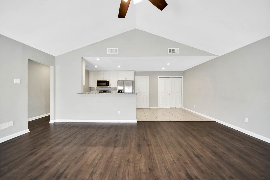 2212 Sheraton Drive - Photo 11