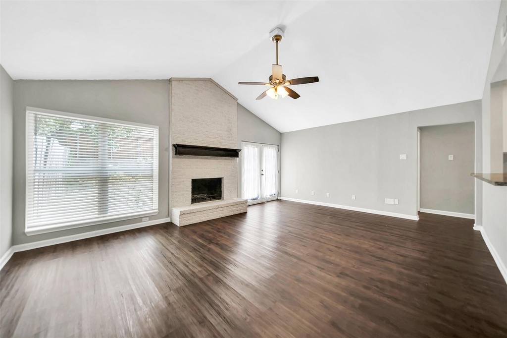 2212 Sheraton Drive - Photo 9