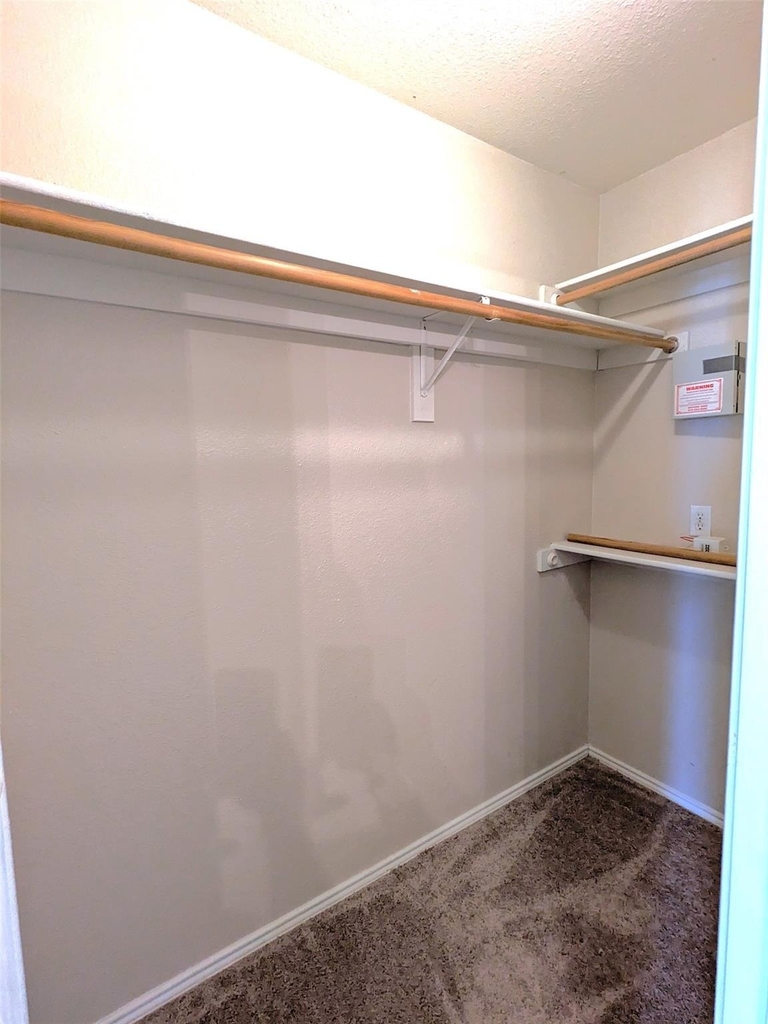 1621 Ocean Drive - Photo 10