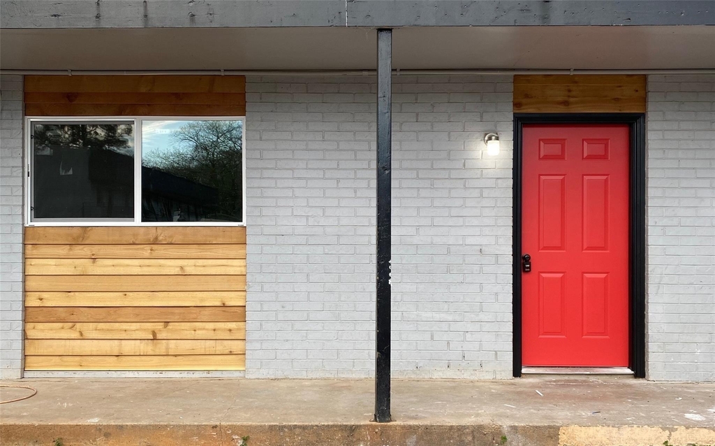 429 Johnson Street - Photo 0