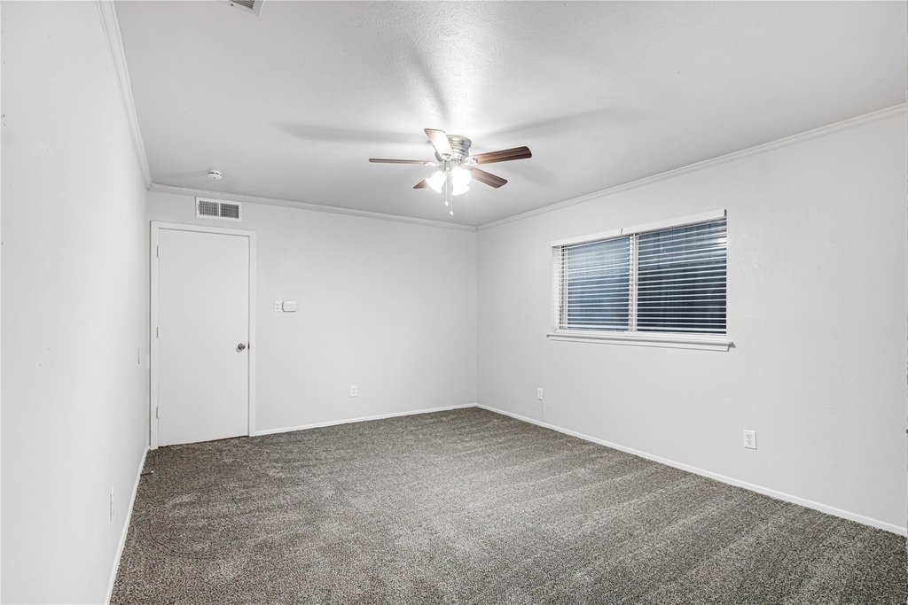 1714 Granada Drive - Photo 12