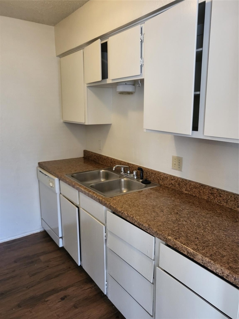 1727 Justin Lyn Street - Photo 4