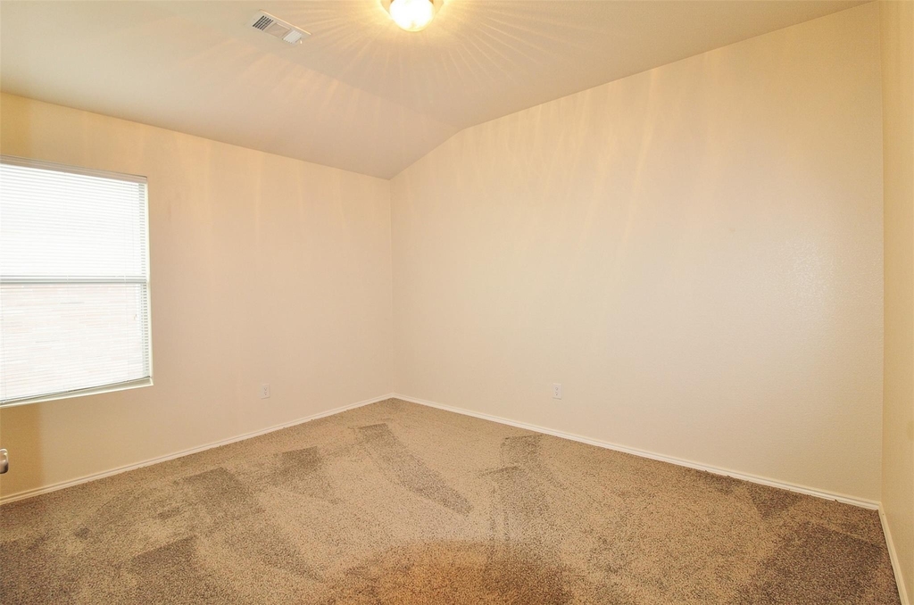 9841 Willowick Avenue - Photo 11