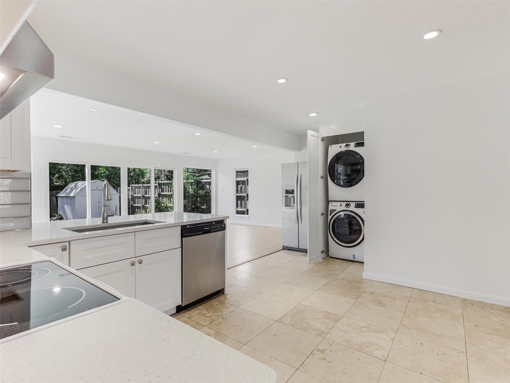 4026 Beechwood Lane - Photo 11