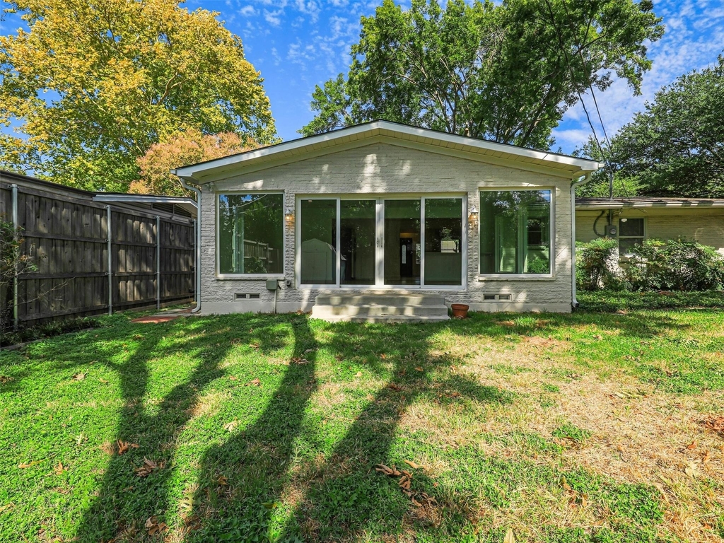 4026 Beechwood Lane - Photo 22