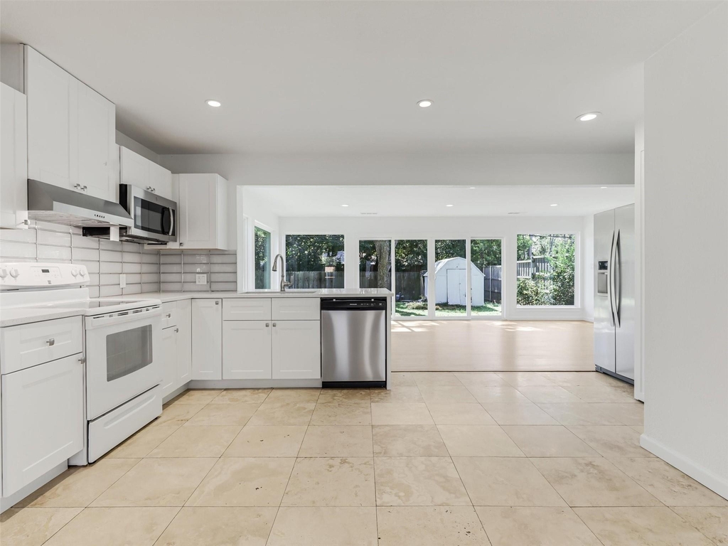 4026 Beechwood Lane - Photo 12