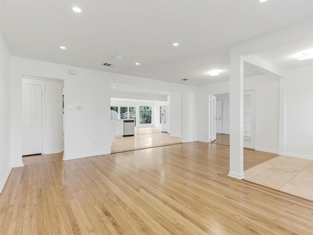4026 Beechwood Lane - Photo 8