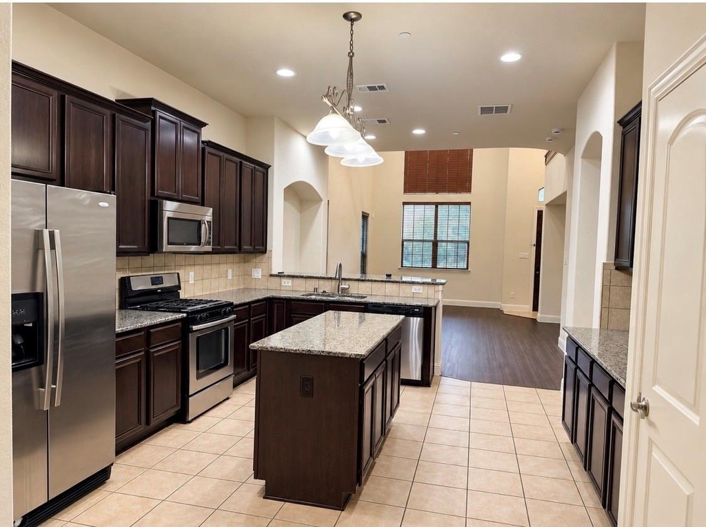 8616 Naomi Street - Photo 6
