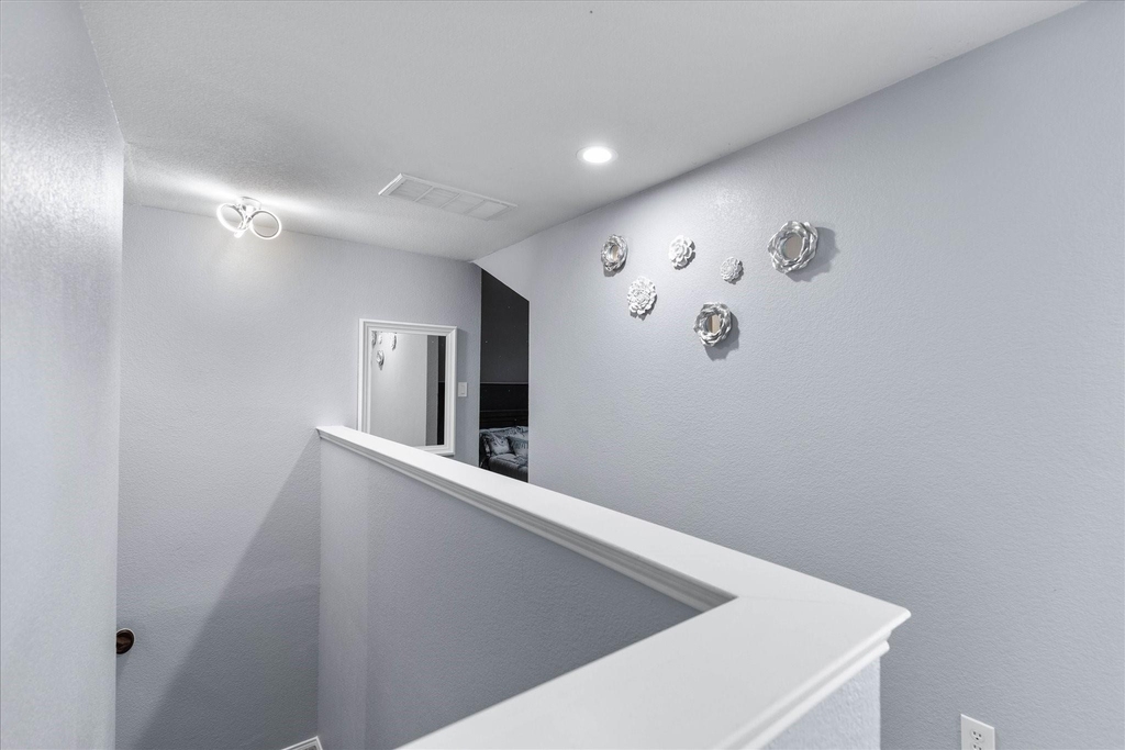 1047 Stream Drive - Photo 29