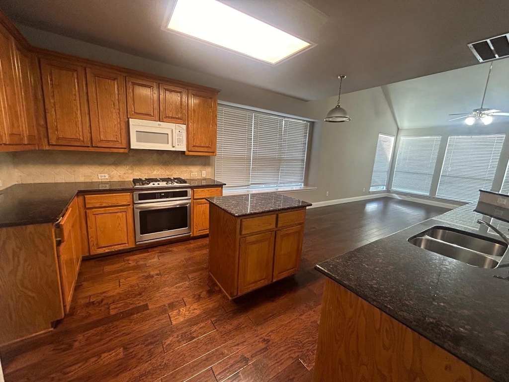 3009 Afton Ridge Drive - Photo 6