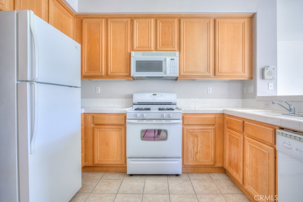 7748 Hess - Photo 14