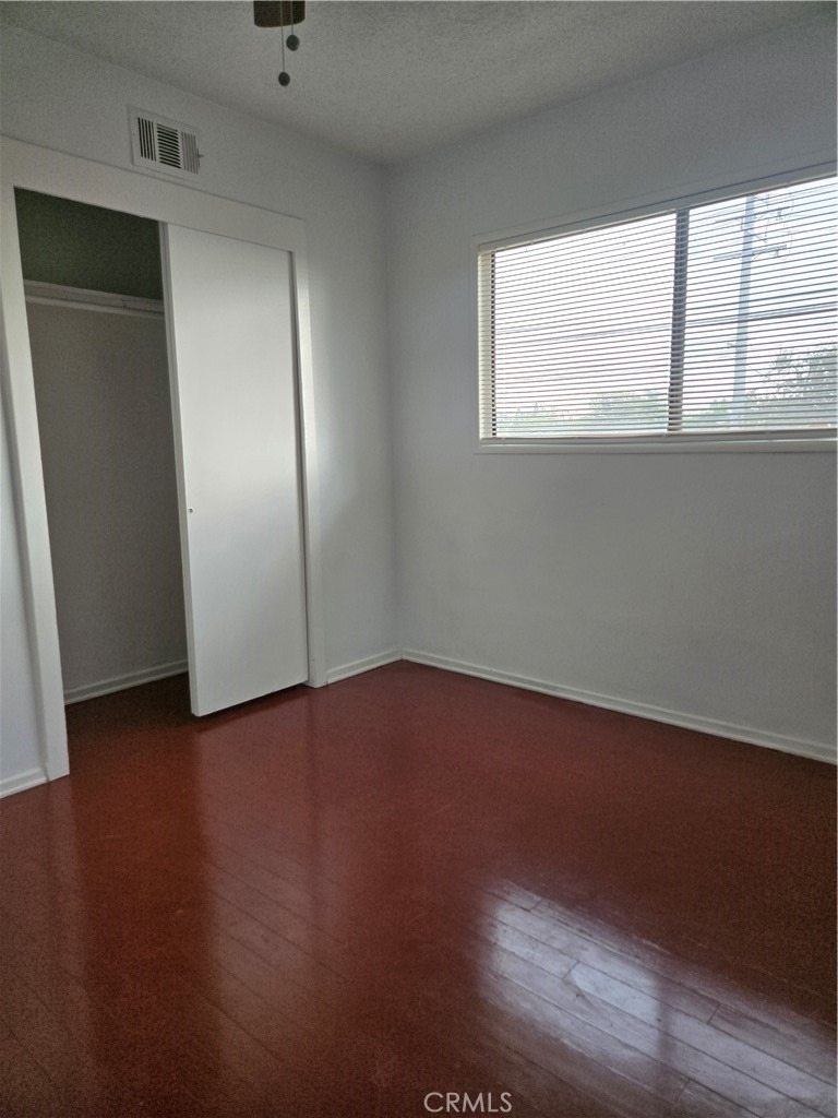 25437 Edgemont - Photo 36