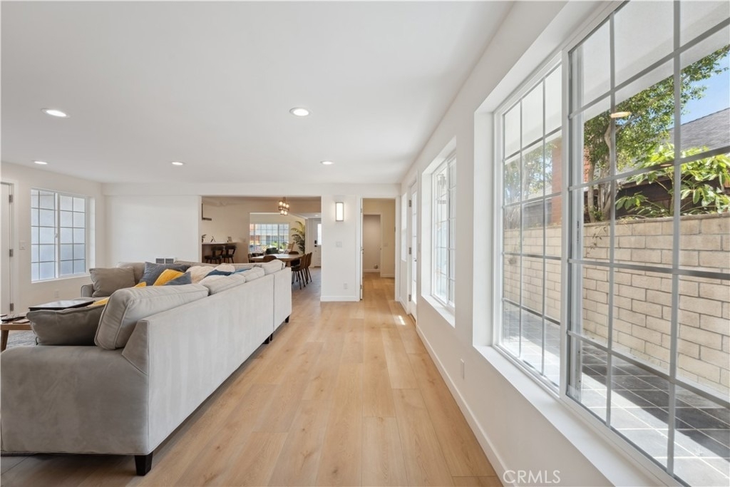 4920 Island View St - Photo 6