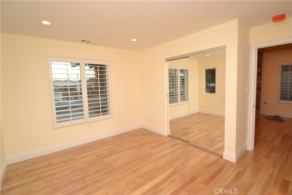 14715 Kingsdale Avenue - Photo 7