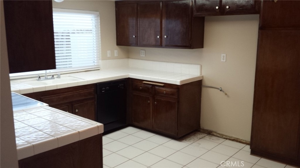 4474 Larwin Avenue - Photo 6