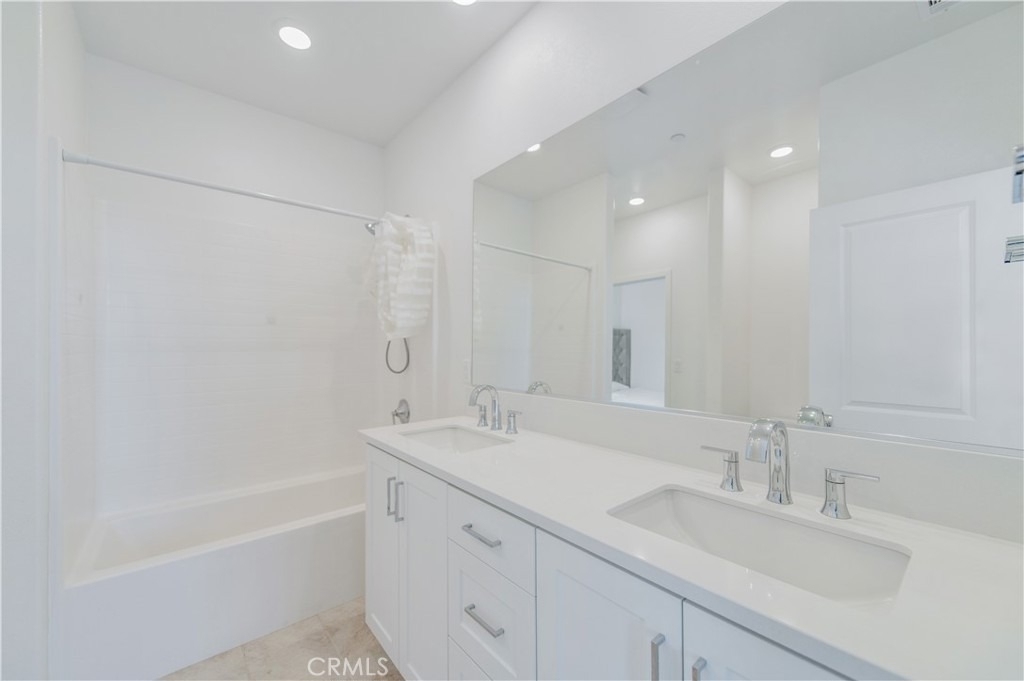 1092 W North - Photo 29