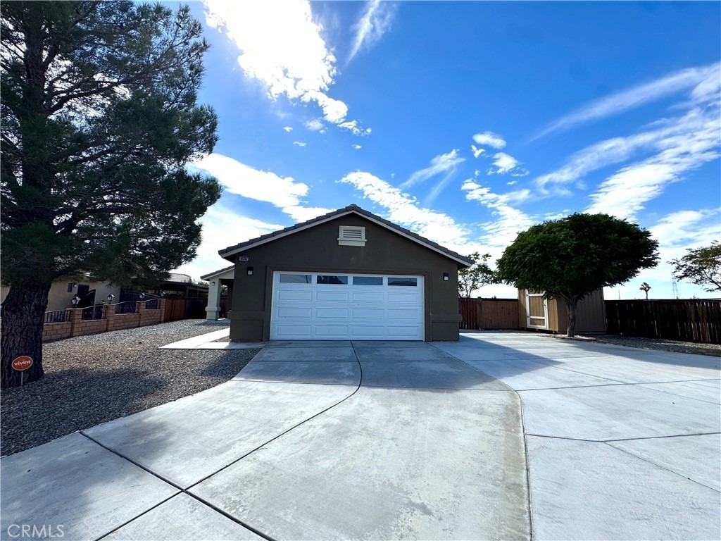 10307 Butte Street - Photo 0