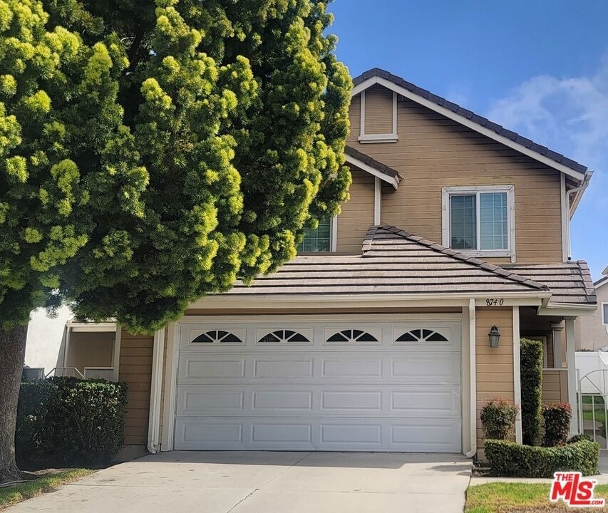 8740 Dartford Place - Photo 0