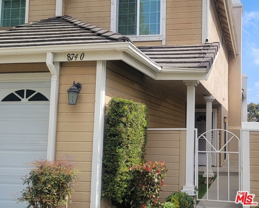 8740 Dartford Place - Photo 1