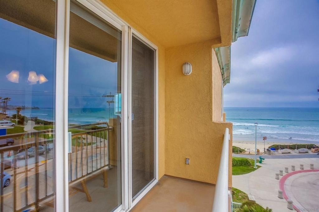 4627 Ocean Blvd - Photo 37