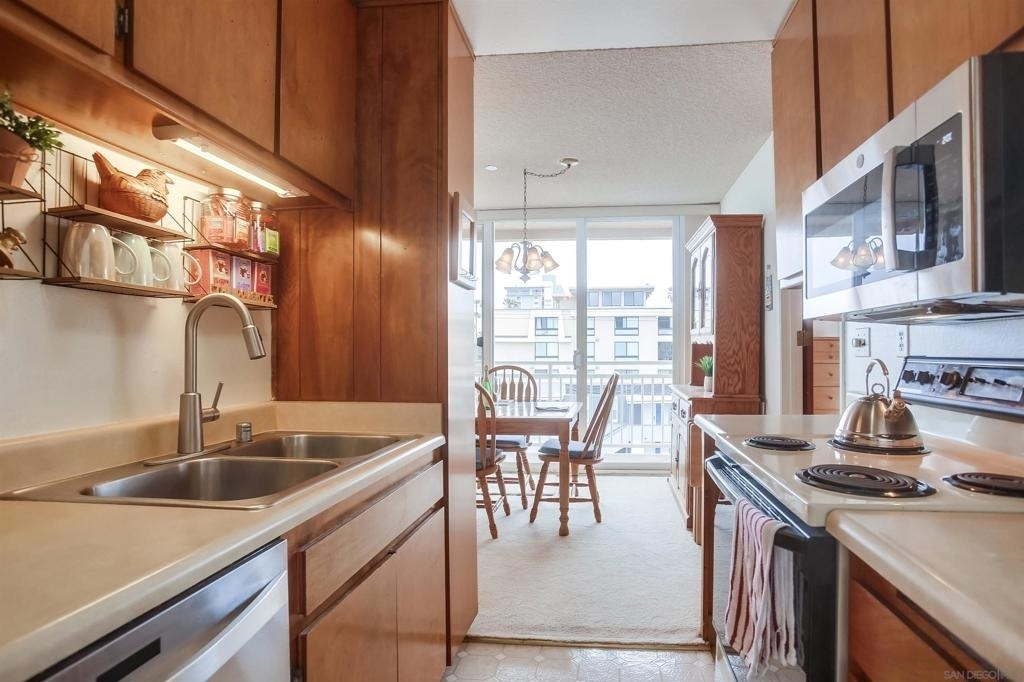 4627 Ocean Blvd - Photo 20
