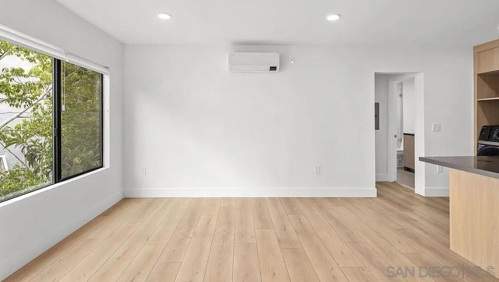 1534 Diamond St - Photo 1