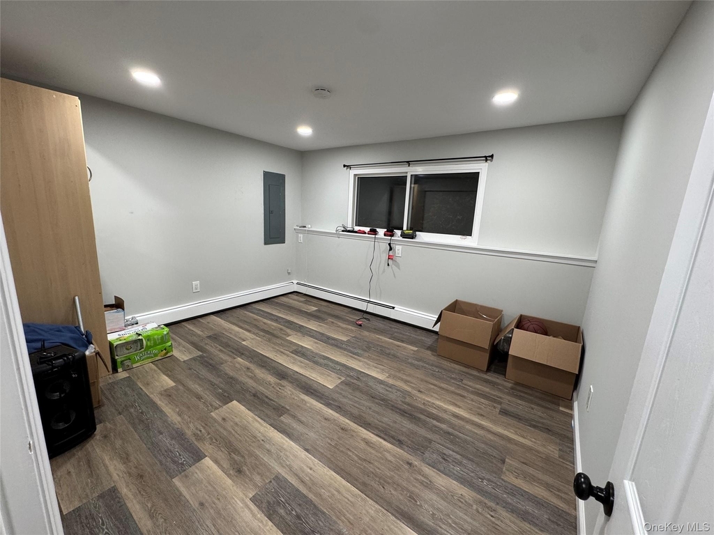 303 Alfred Street - Photo 2