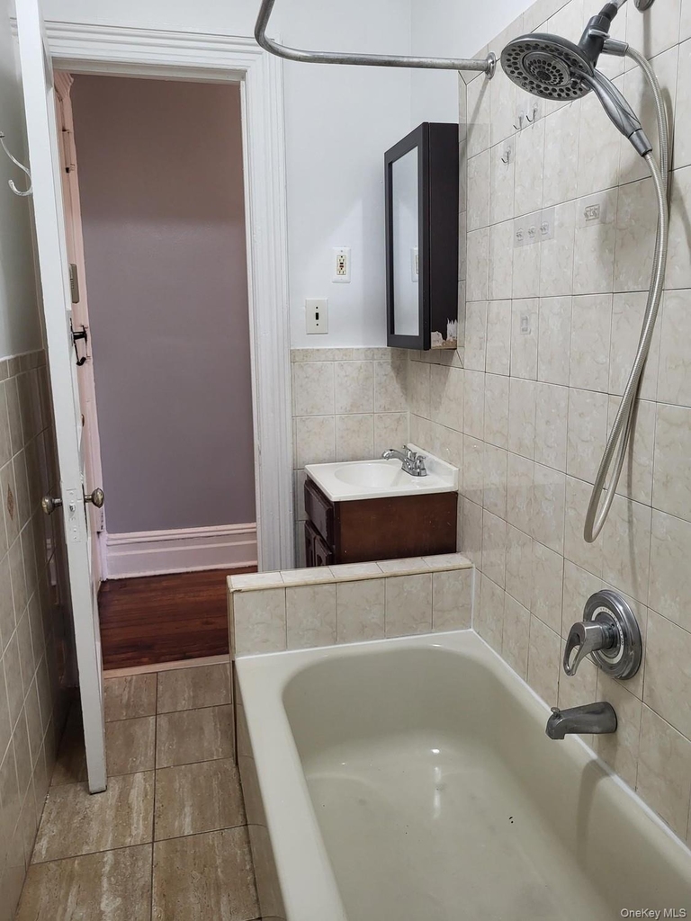 145 S 4th Avenue - Photo 4